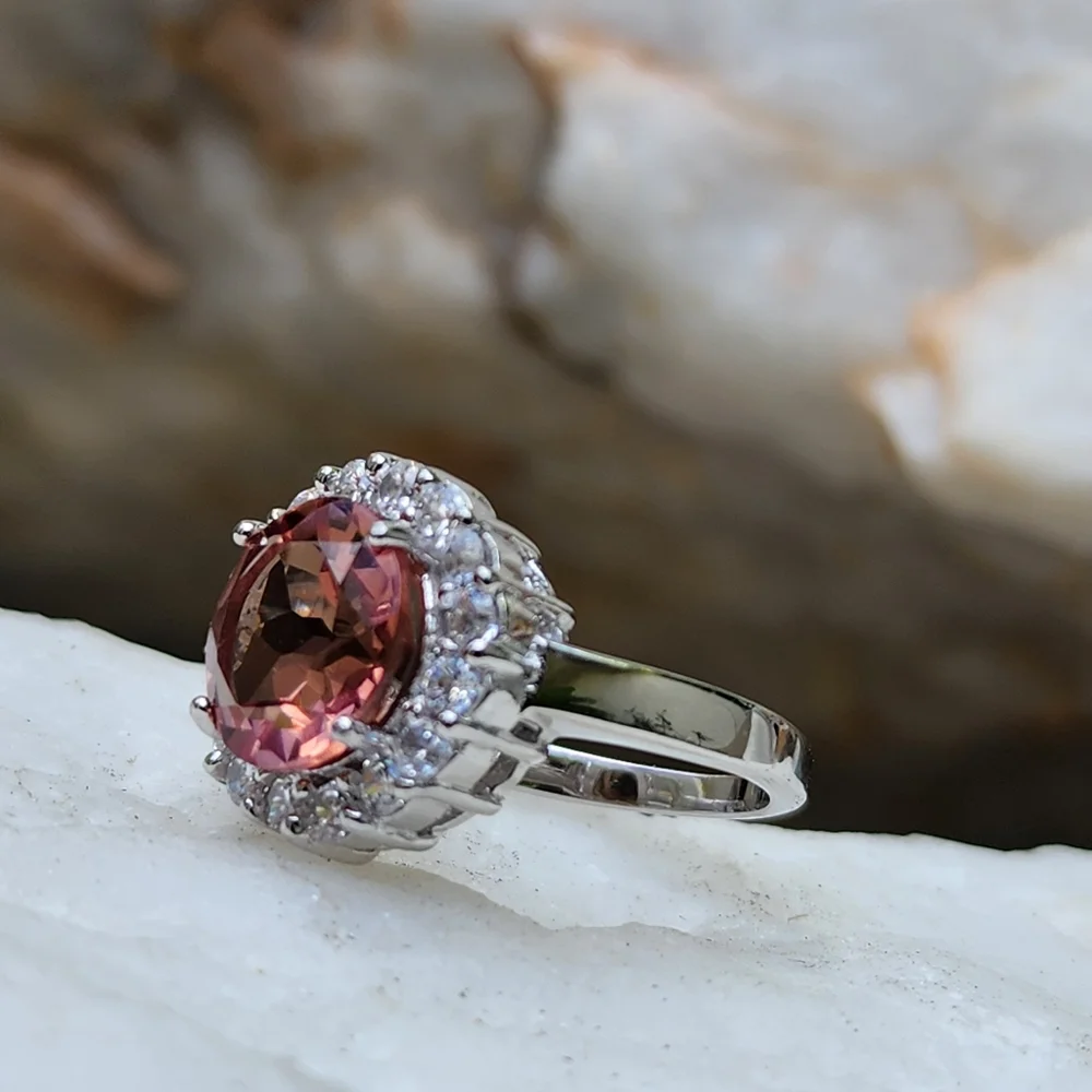 Solid Sterling 925 Silver Elegant Ring Alexandrite Stone White Topaz Crystals